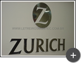 Letra caixa alta em aço inox polido para empresa de seguros Zurich com alto brilho refletivo