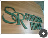 Produção do letreiro em aço galvanizado para Sartoria Roque - Moda Masculina