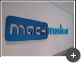 Letreiro de aço galvanizado para empresa Mack Medical