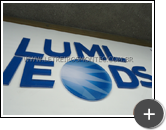 Letra de acrílico com impressão degradê