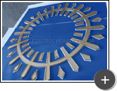 Logo de acrílico com pintura ou impressão inversa