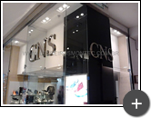 Letreiro para fachada da loja de calçados CNS instalado