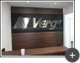 Escritório da Verg - Fabricação e instalação do letreiro do escritório