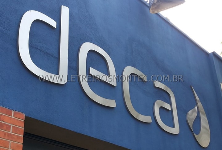 Letra caixa da indústria Deca Letra caixa da indústria Deca