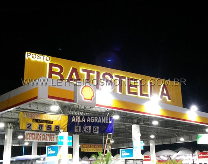 Letreiro para posto de gasolina em aço galvanizado com leds
